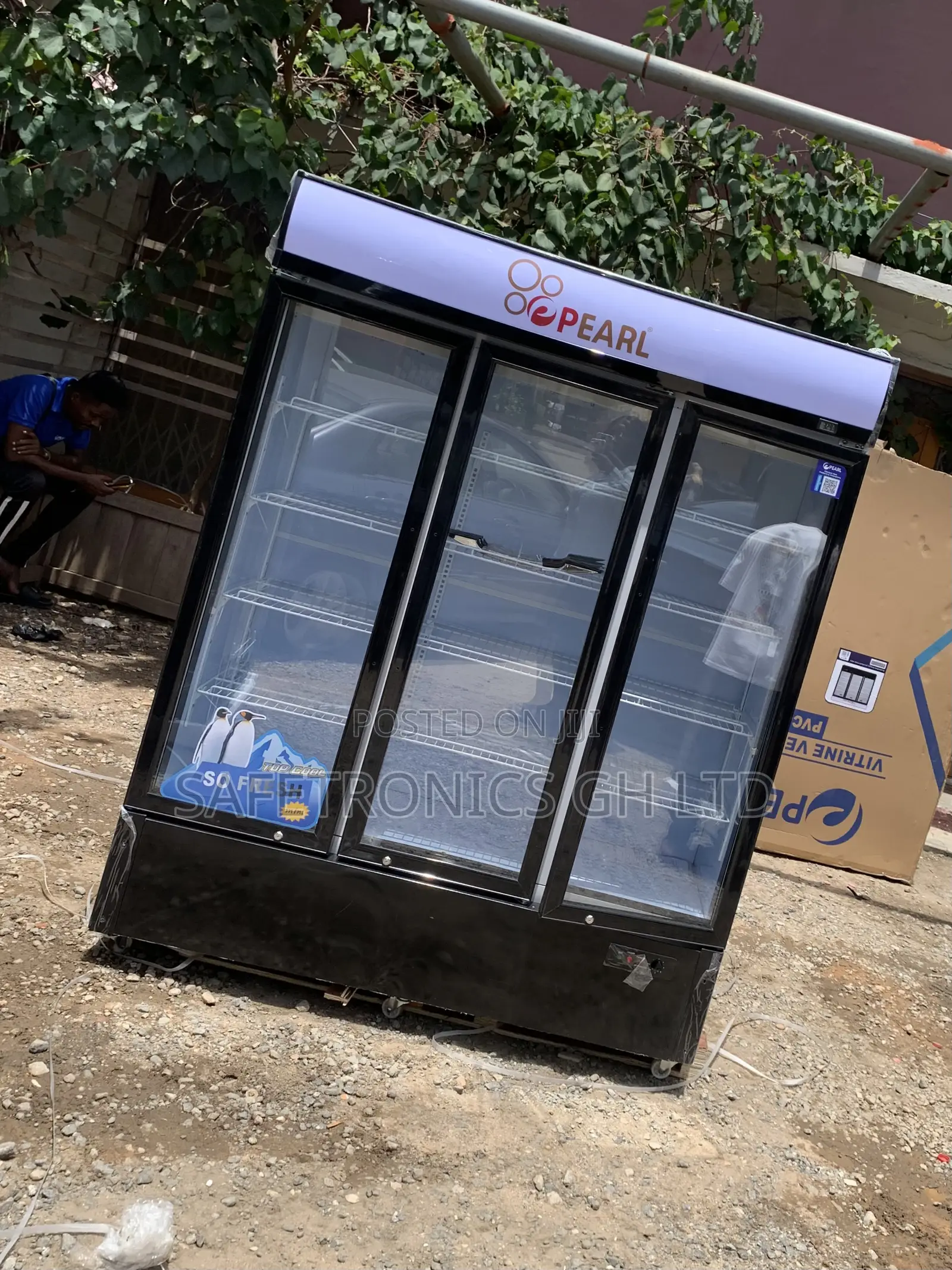 Order Best PVC-150 3-Door Pearl Beverage Display Fridge 950l