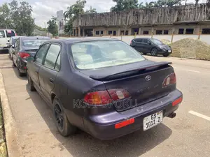 Toyota Corolla 2000 Blue