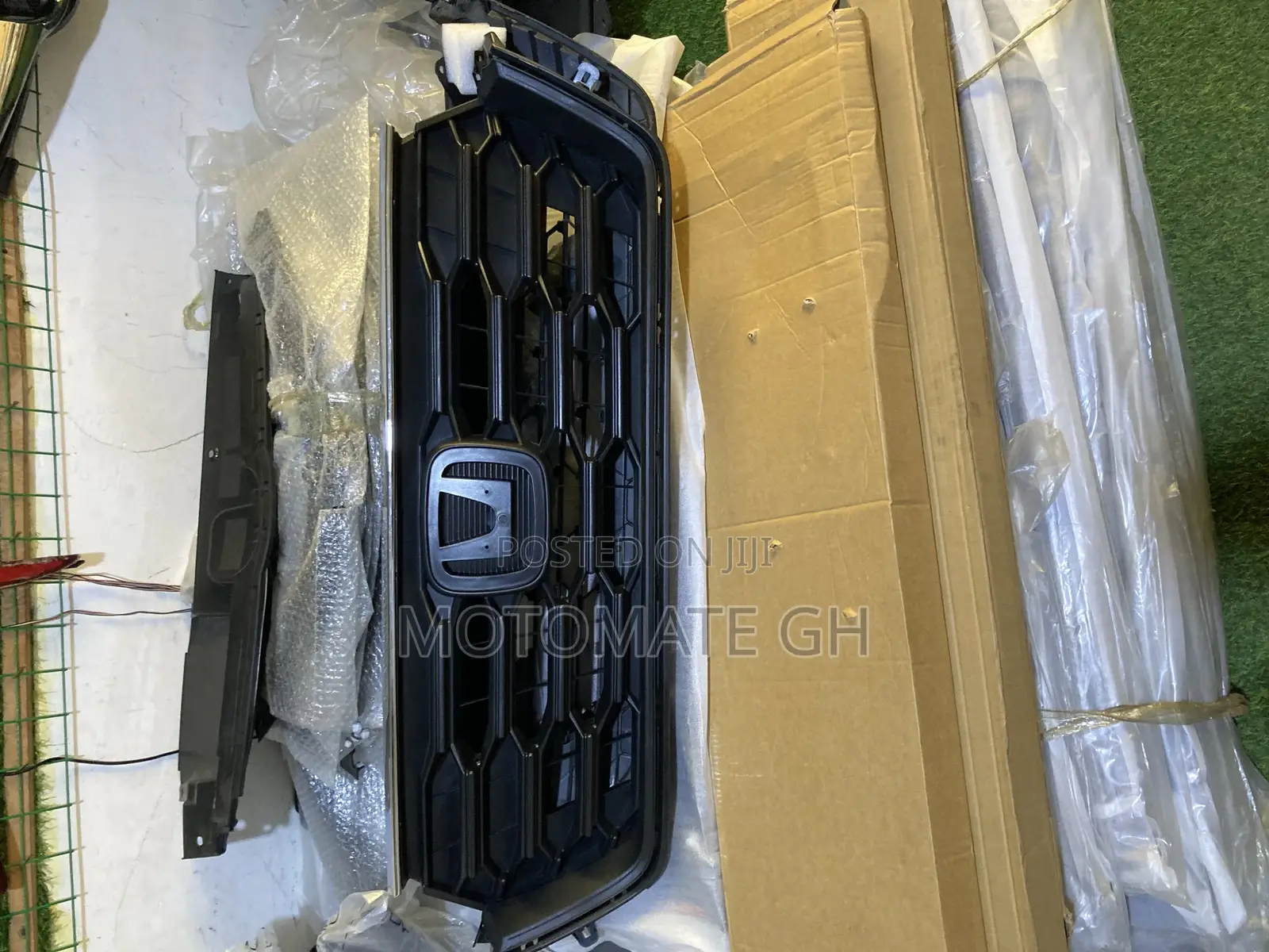 Honda CRV 2022,2023,2024,2025,2026 Top Grill Normal
