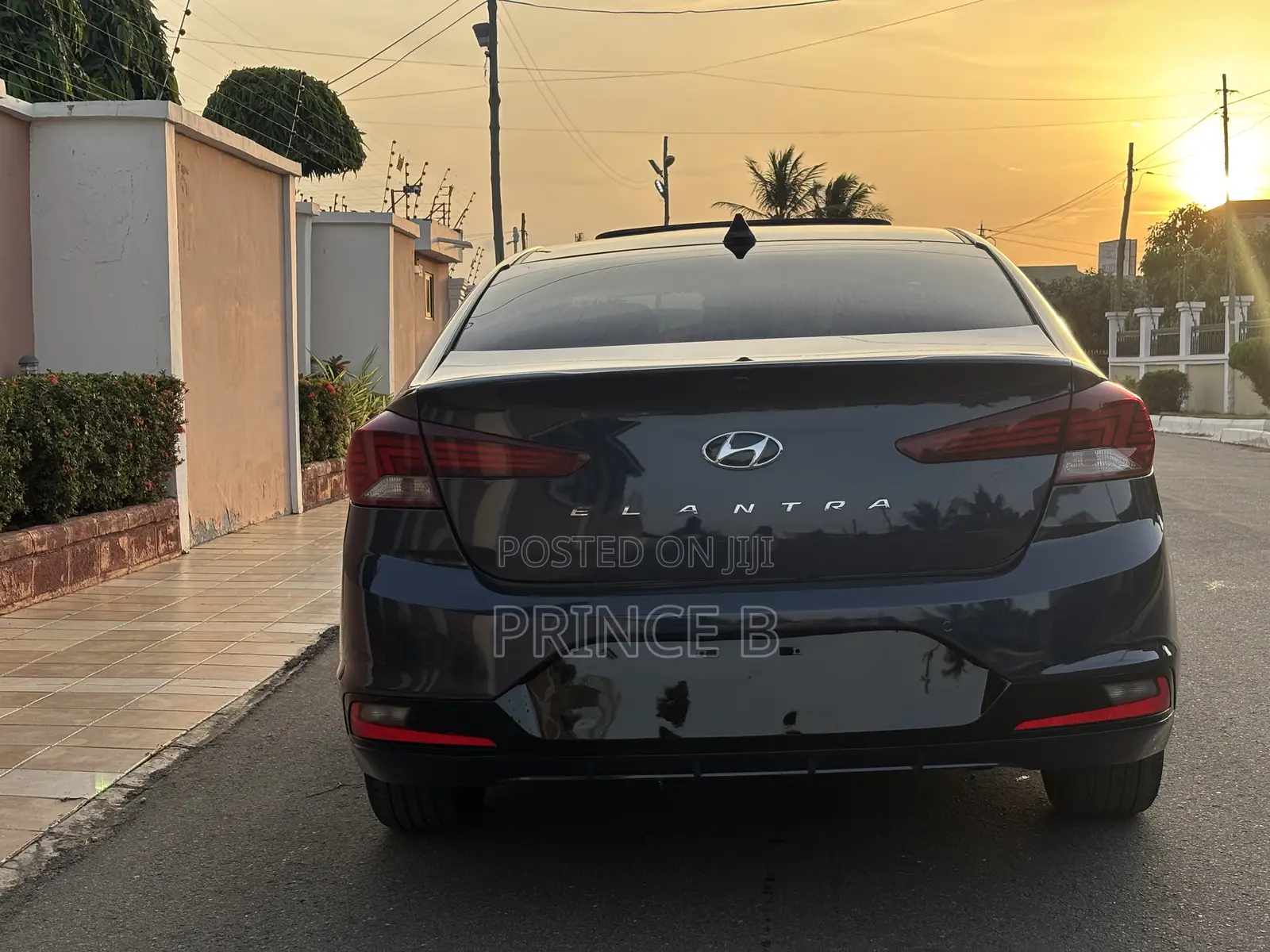 Hyundai Elantra Limited 2019 Blue