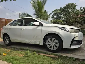 Toyota Corolla 2020 White