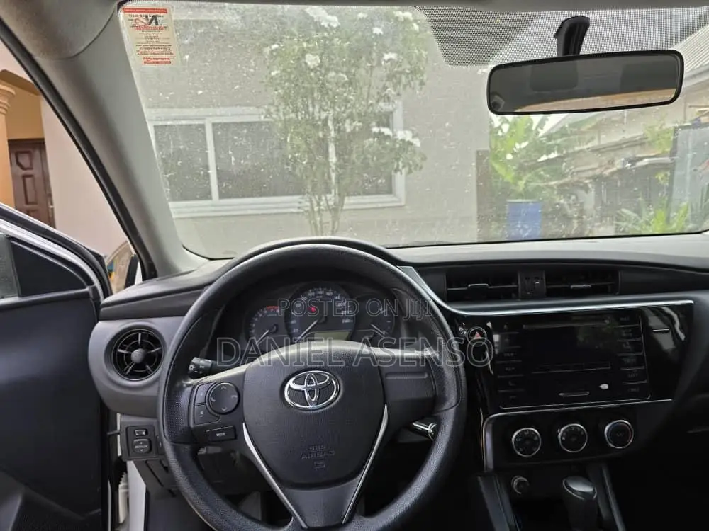 Toyota Corolla 2020 White