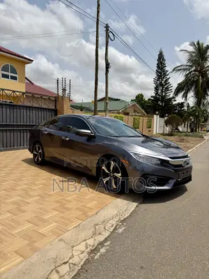 Honda Civic Touring 4dr Sedan (1.5L 4cyl) 2017 Gray