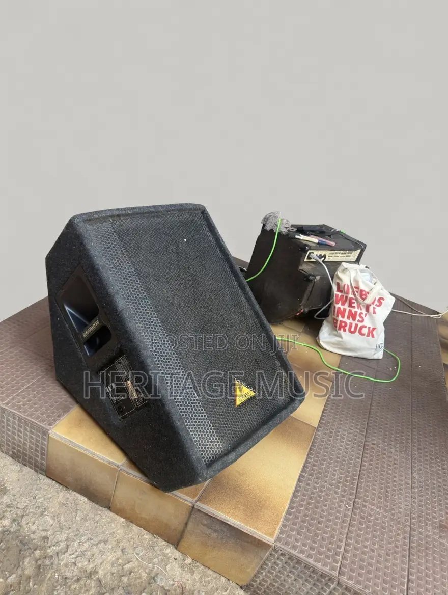 Behringer Passive Monitor