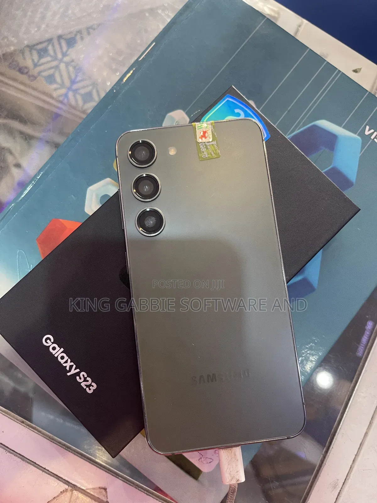 New Samsung Galaxy S23 128 GB Green