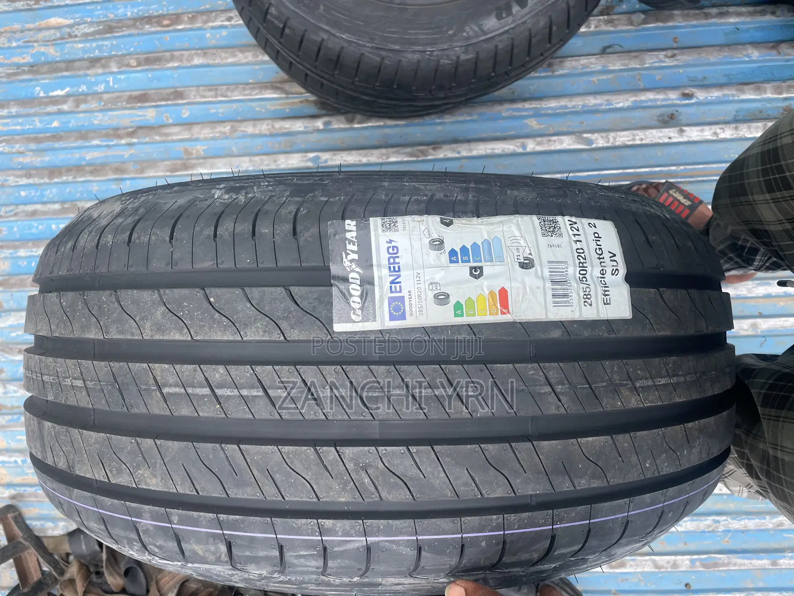 285/50r20 112v Goodyear,Efficient Grip2 Suv