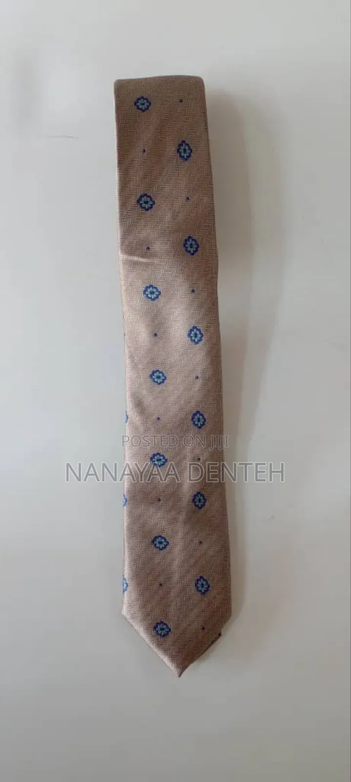 Office Flying Tie