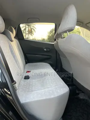 Toyota Vitz 1.5 FWD 3dr 2013 Black
