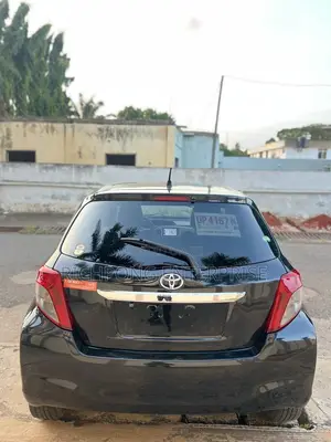 Toyota Vitz 1.5 FWD 3dr 2013 Black