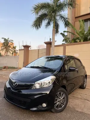 Toyota Vitz 1.5 FWD 3dr 2013 Black