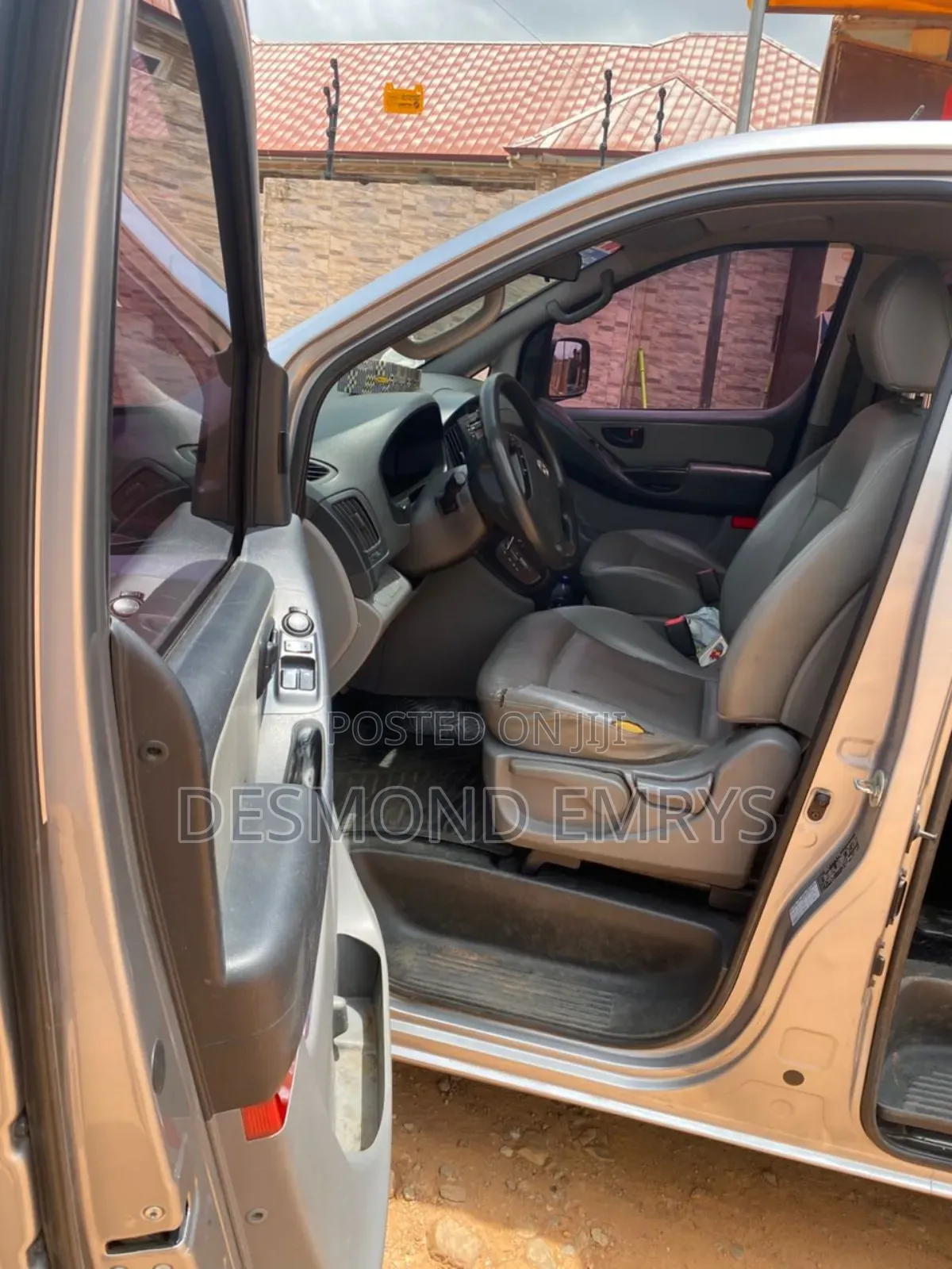 Hyundai Starex 2015 Grey