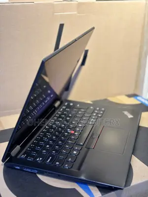New Laptop Lenovo Thinkpad x13 Yoga 8GB Intel Core i5 SSD 256GB