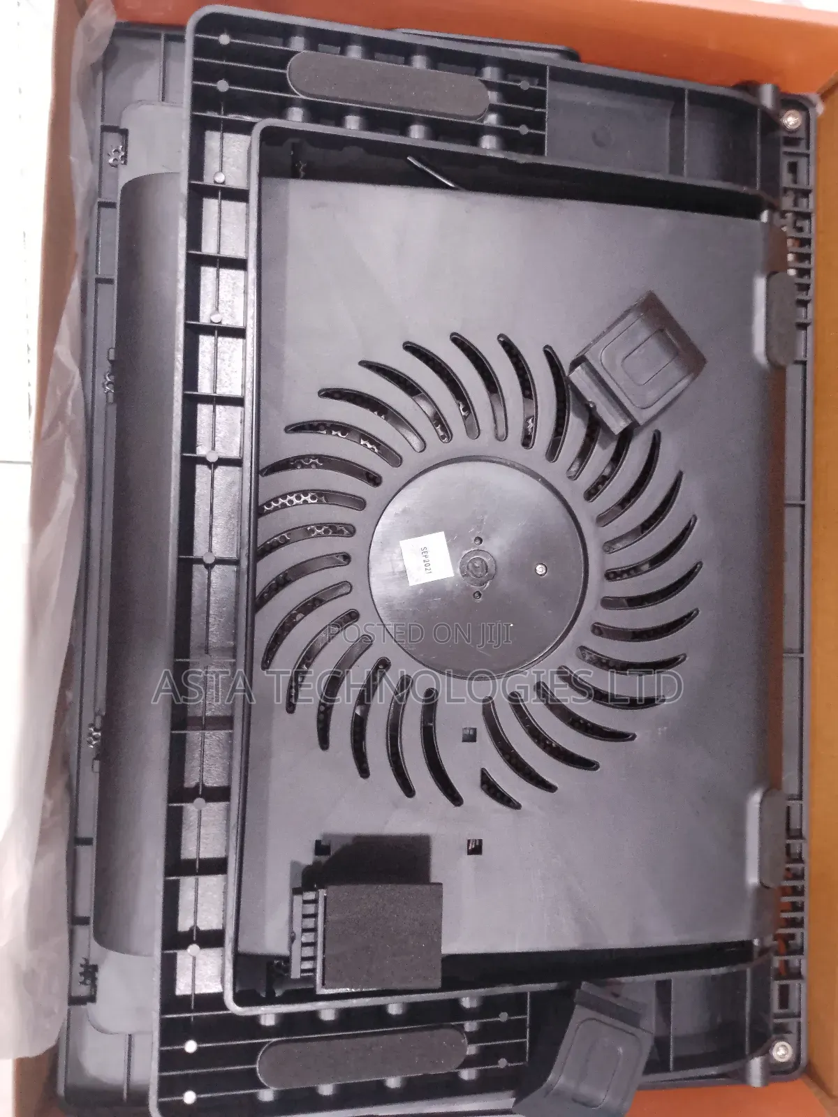 Adjustable Laptop Cooler With Powerful 140mm Fan-Lp1010 Xl