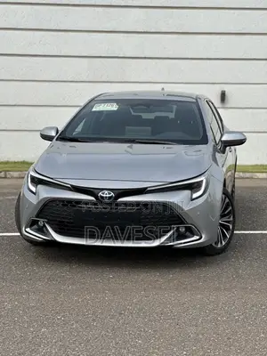 Toyota Corolla 2024 Silver