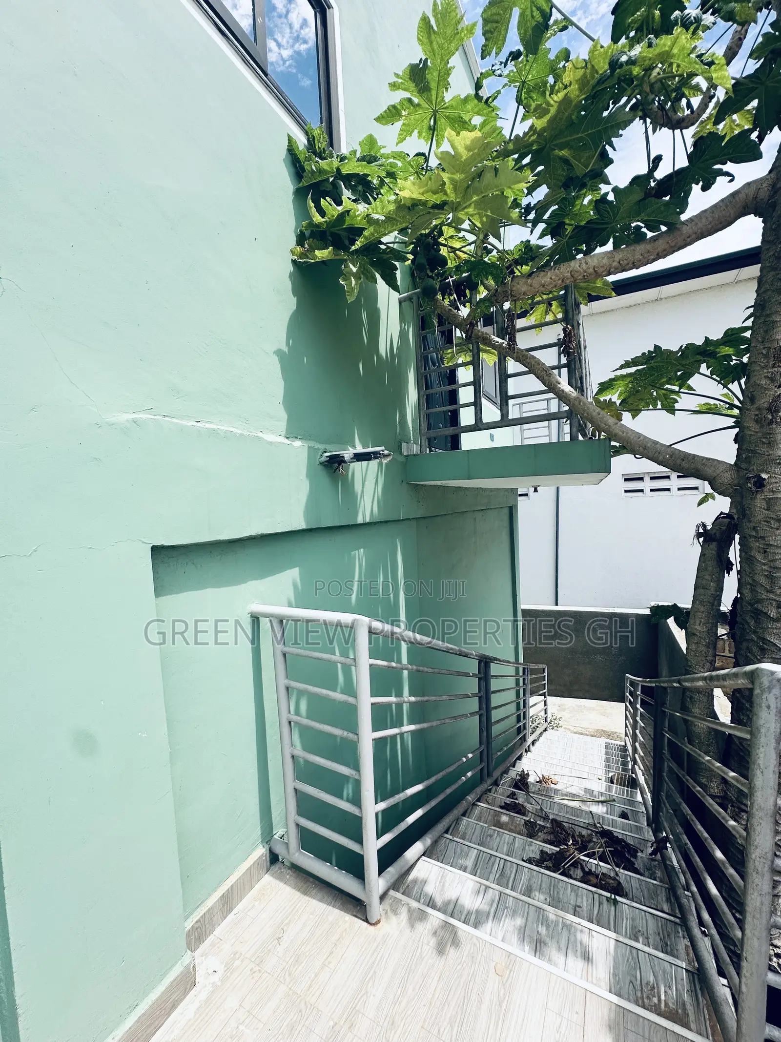 2bdrm Apartment in West Hills Mall Area for rent