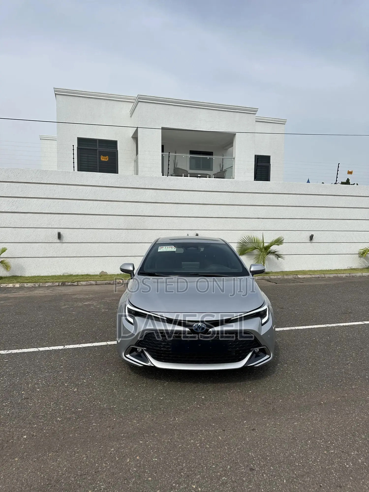 Toyota Corolla 2024 Silver