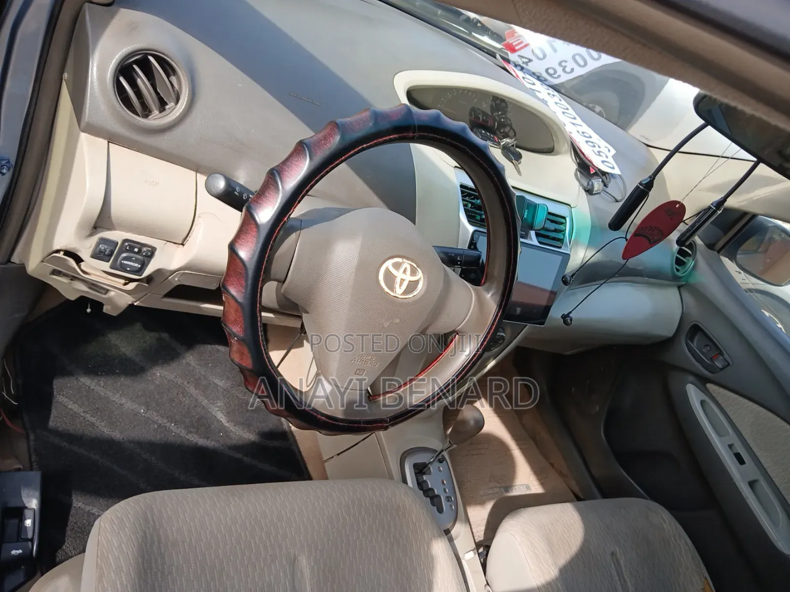 Toyota Belta 2010 Blue