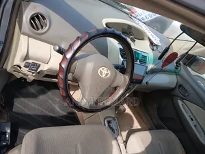 Toyota Belta 2010 Blue