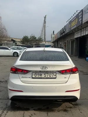 Hyundai Avante 2017 White