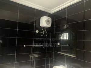 5bdrm House in East Legon, American House for rent