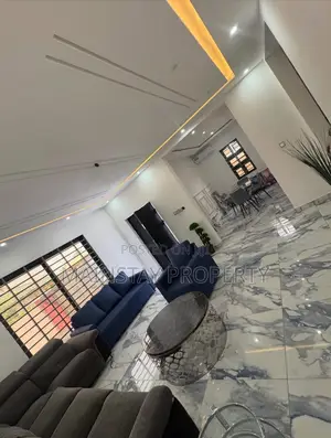 4bdrm House in Lake Side Estate for sale