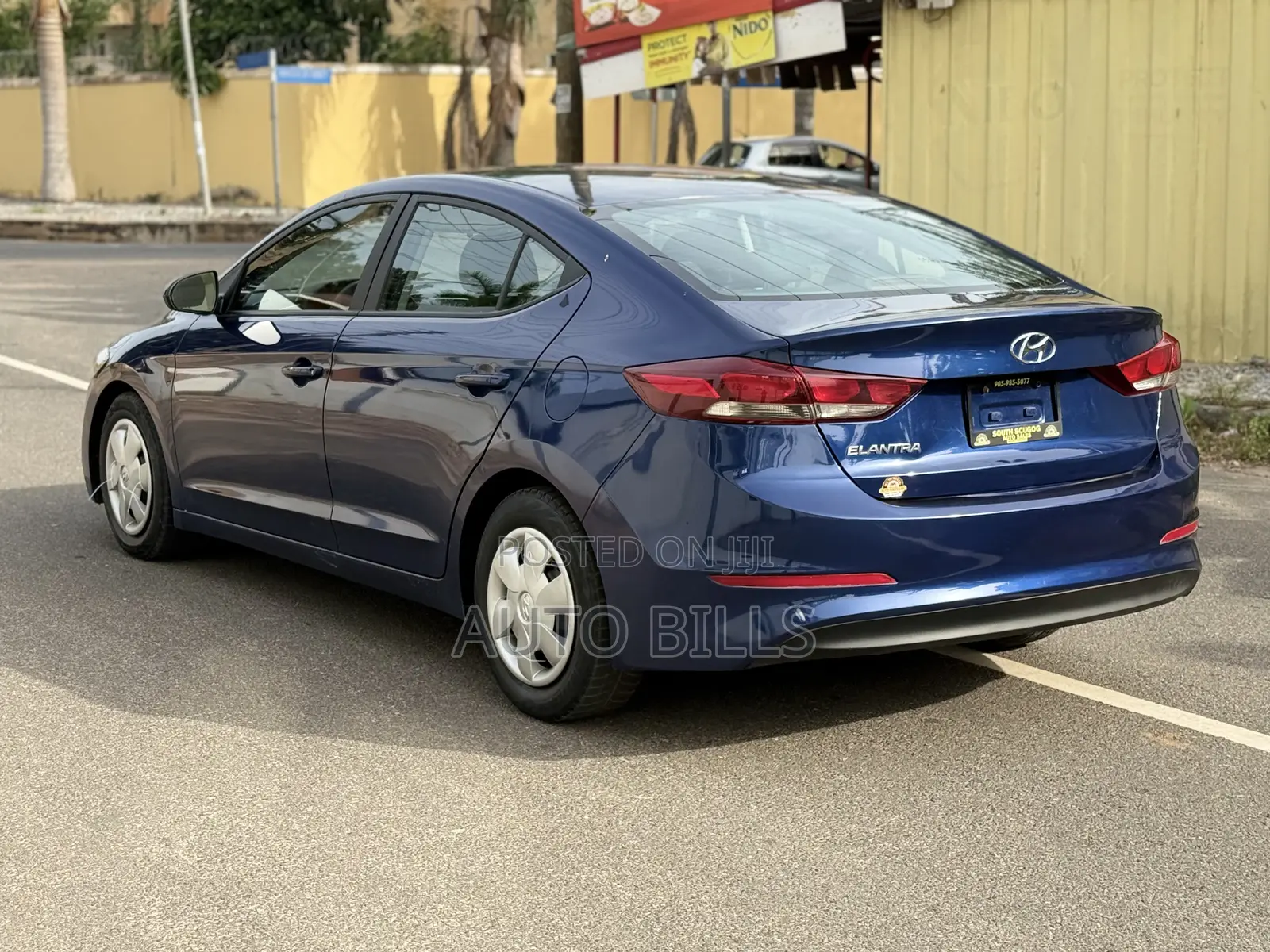 Hyundai Elantra SE Sedan FWD (2.0L 4cyl 6M) 2017 Blue