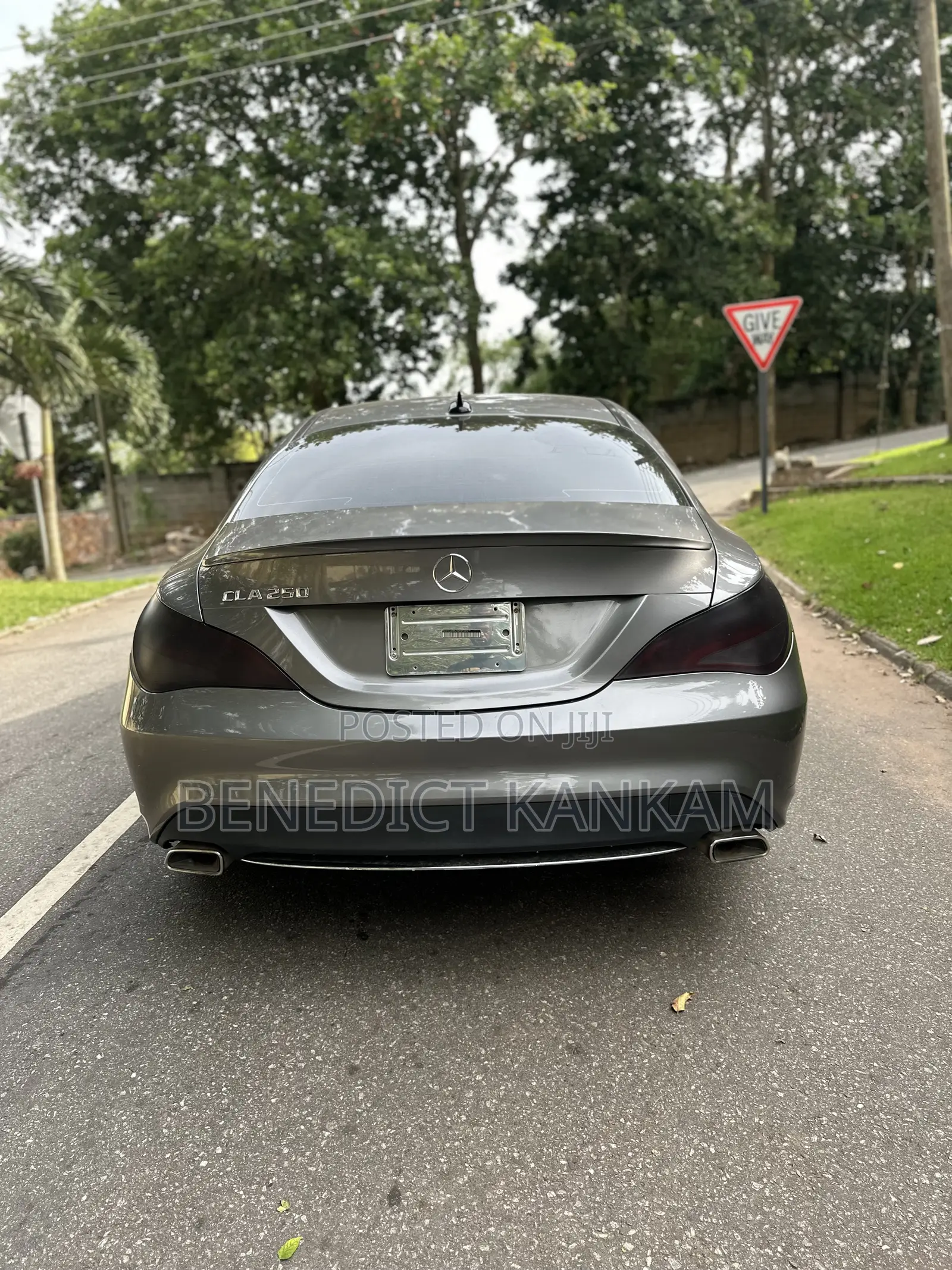 Mercedes-Benz CLA-Class CLA 250 Sedan 2016 Gray