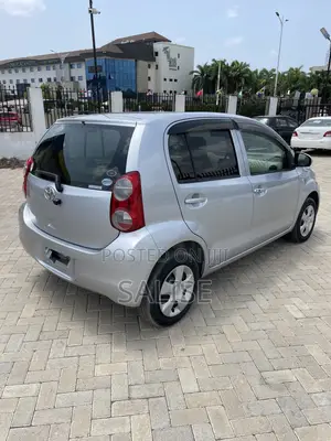 Toyota Passo 1.3 FWD 2012 Silver