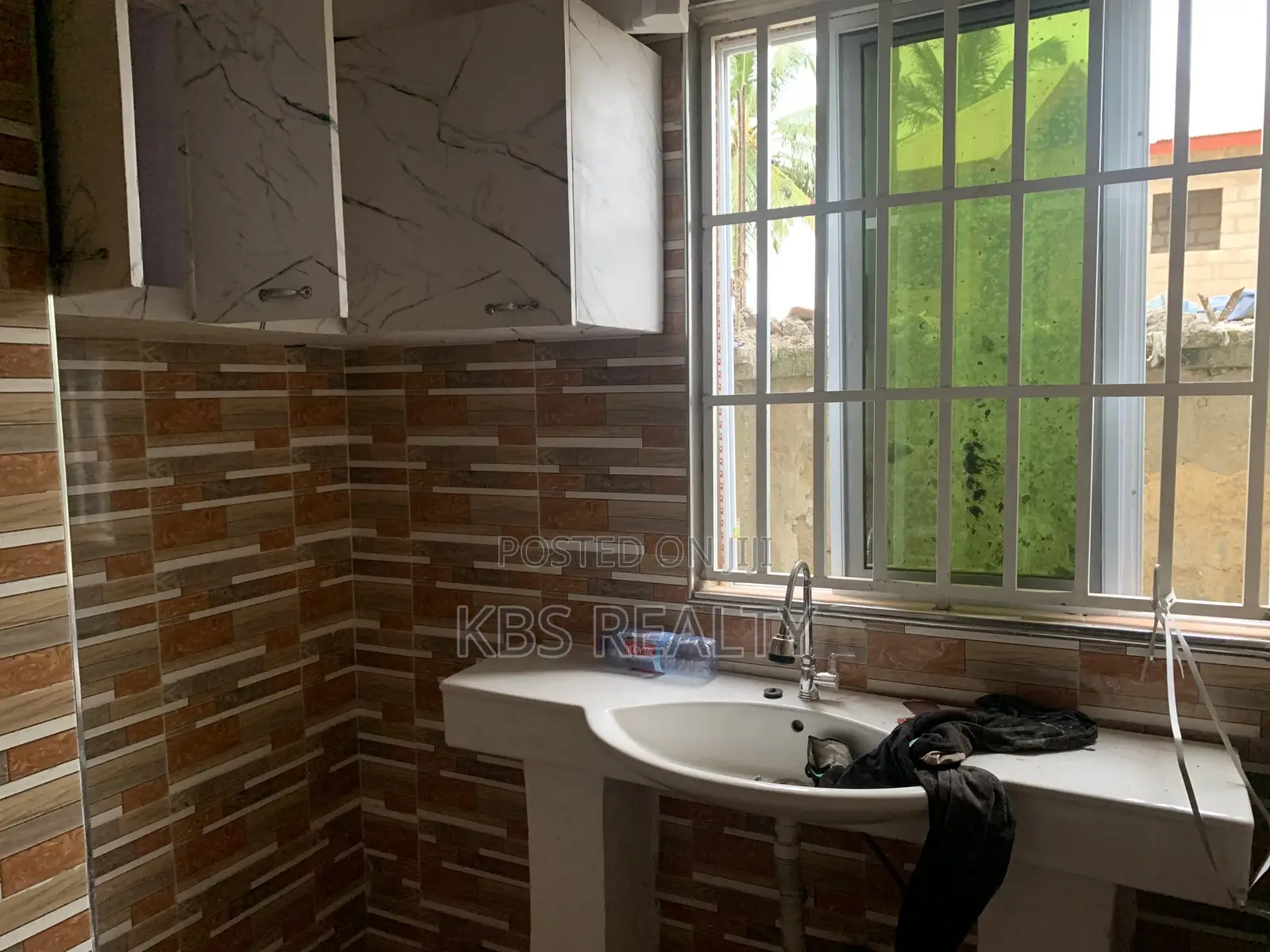1bdrm Apartment in Ahodwo-Sokoban, Kumasi Metropolitan for rent