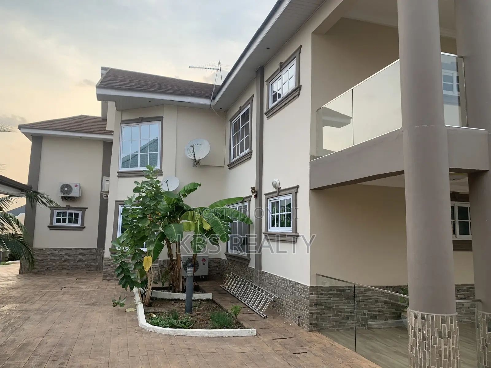 Furnished 5bdrm Mansion in Tech-Appiadu, Kumasi Metropolitan for sale