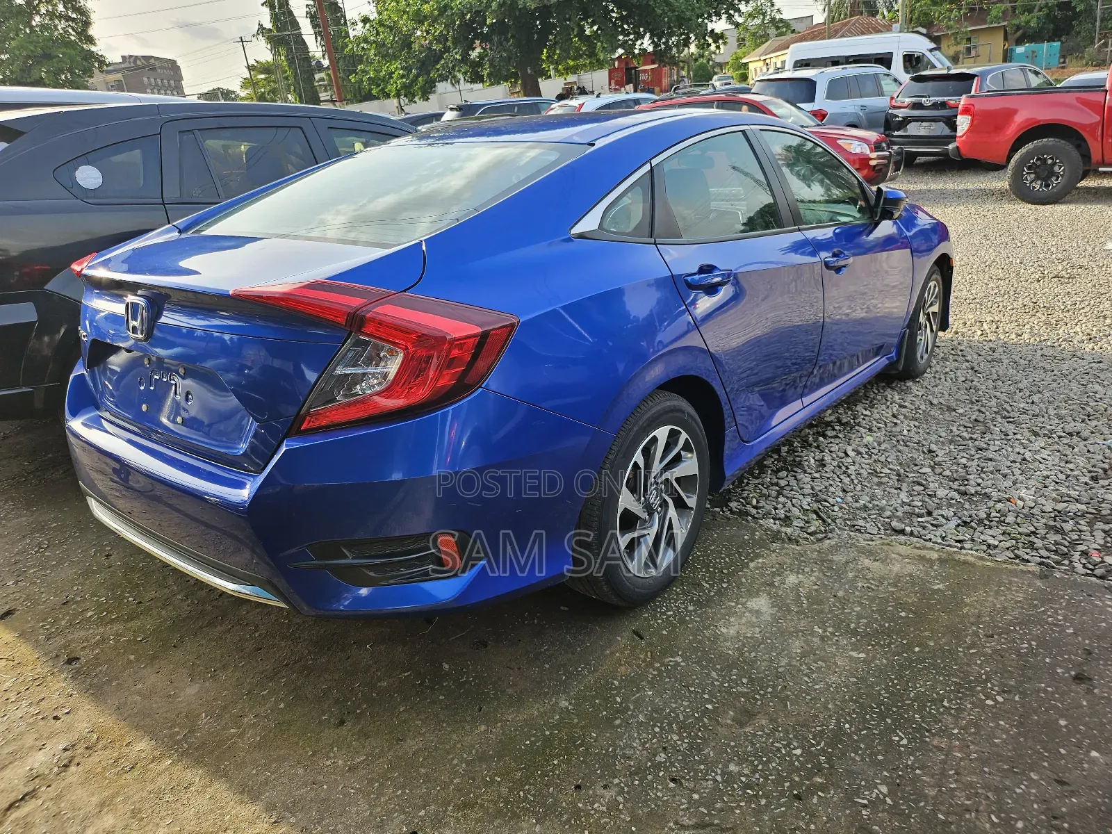 Honda Civic EX-L Sedan 2020 Blue