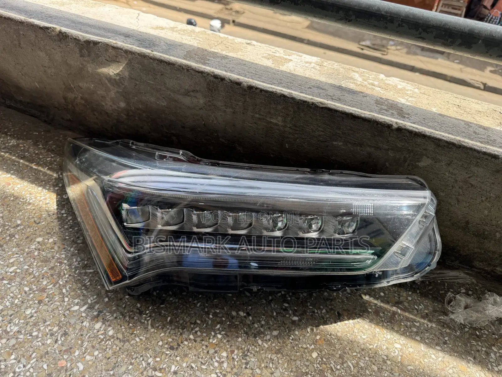 Acura RDX Headlight