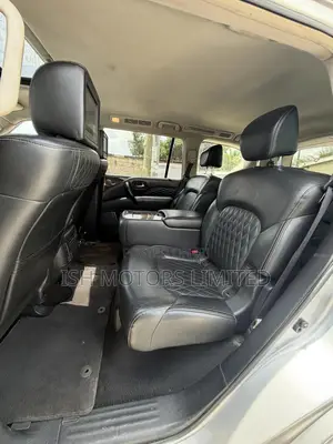 Infiniti QX80 2017 Silver