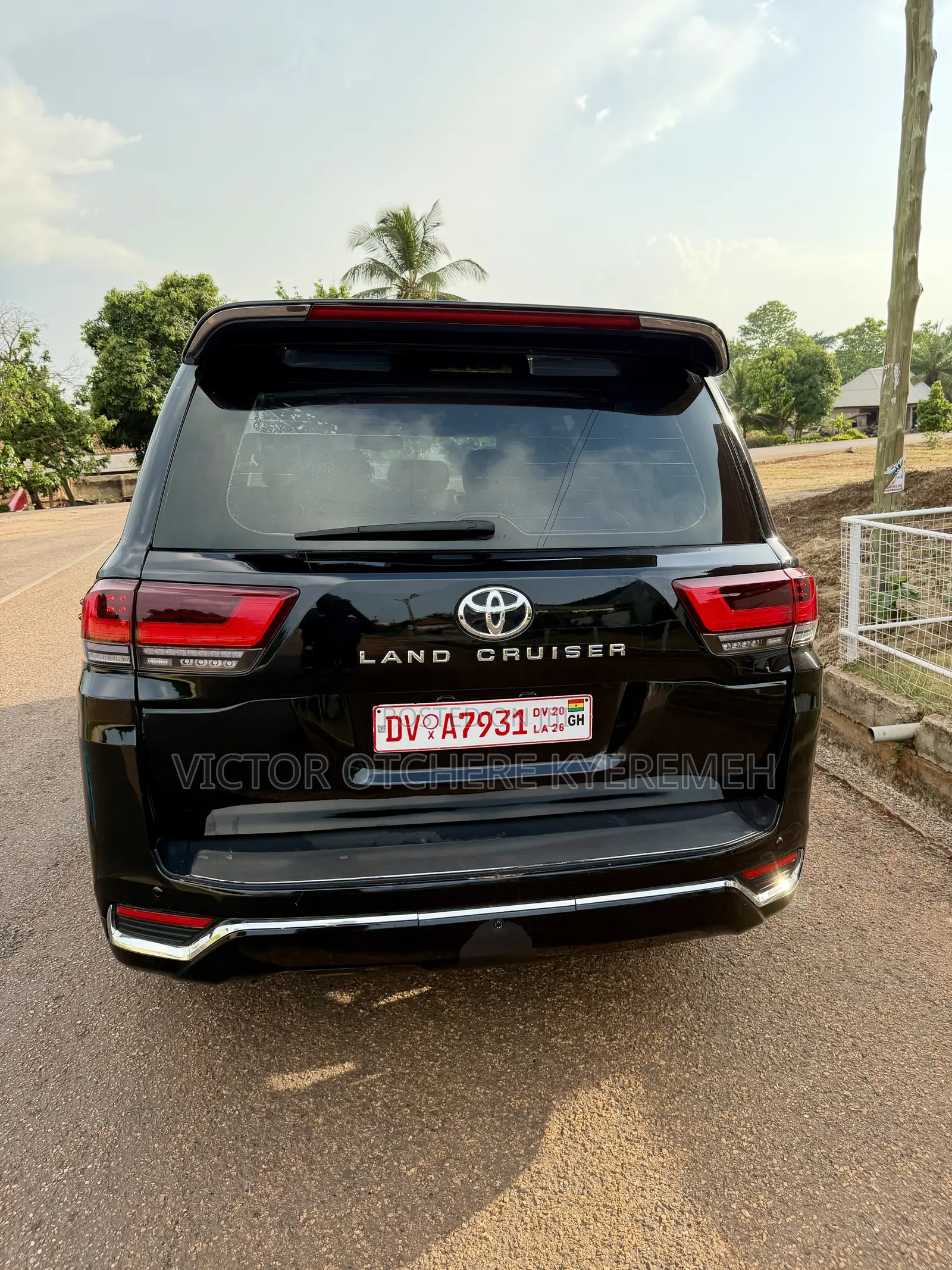 Toyota Land Cruiser 4.6 V8 GX-R 2012 Black