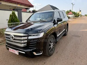 Toyota Land Cruiser 4.6 V8 GX-R 2012 Black