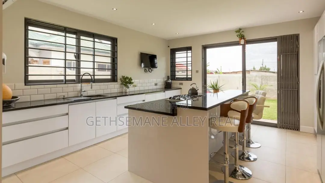 Furnished 5bdrm Penthouse in Gethsemeny Alley, Tantra Hills for sale
