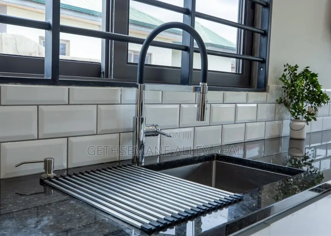 Furnished 5bdrm Penthouse in Gethsemeny Alley, Tantra Hills for sale