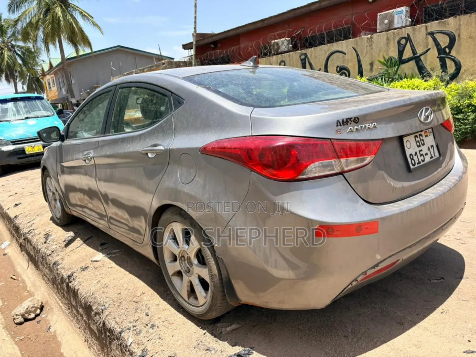 Hyundai Elantra Limited Sedan FWD (1.8L 4cyl 6A) 2013 Gray