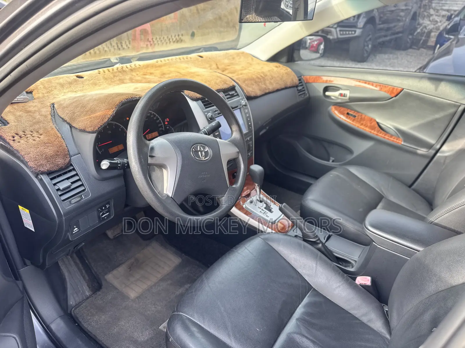Toyota Corolla LE 4dr Sedan (1.8L 4cyl 4A) 2010 Gray