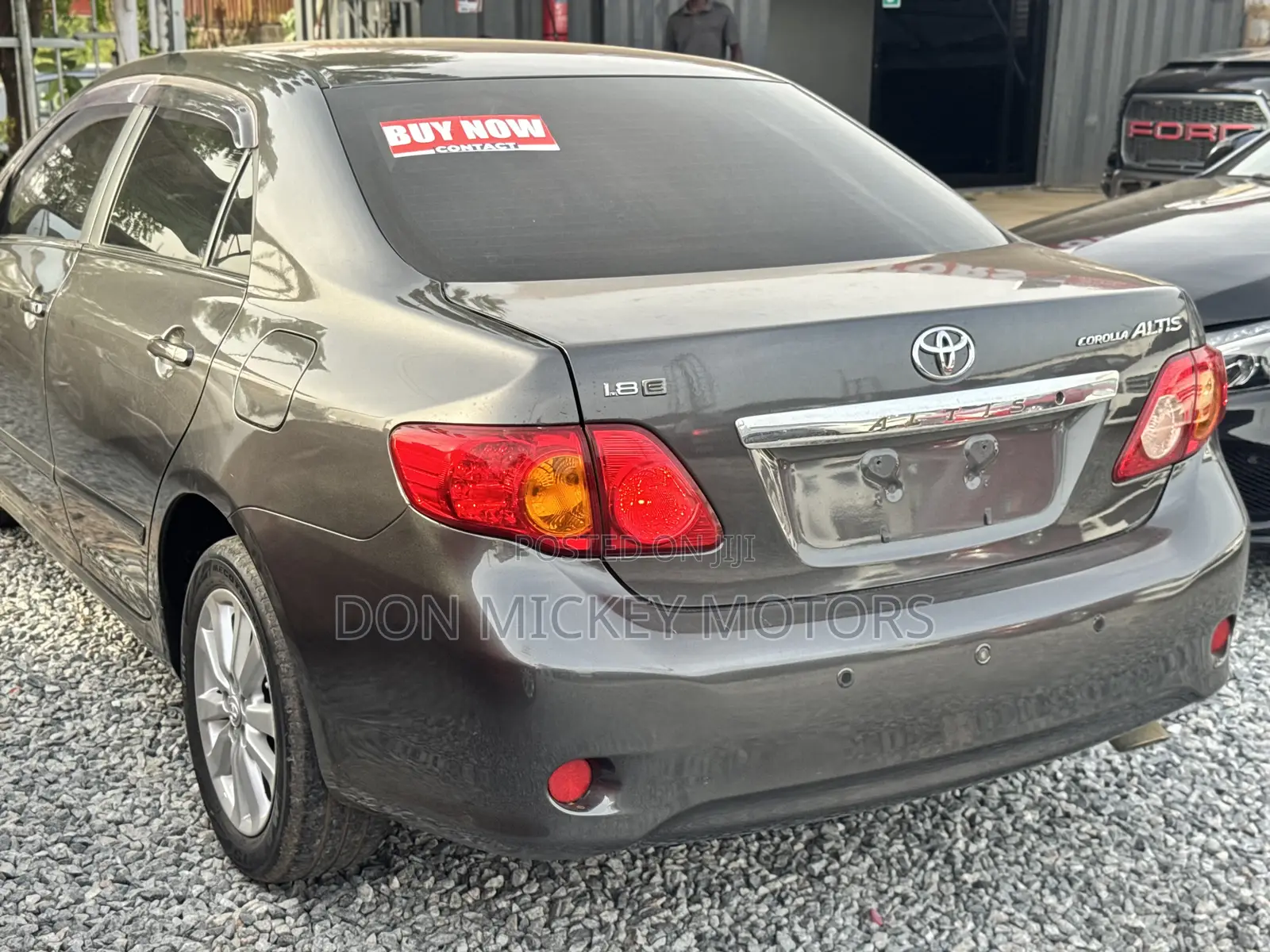 Toyota Corolla LE 4dr Sedan (1.8L 4cyl 4A) 2010 Gray