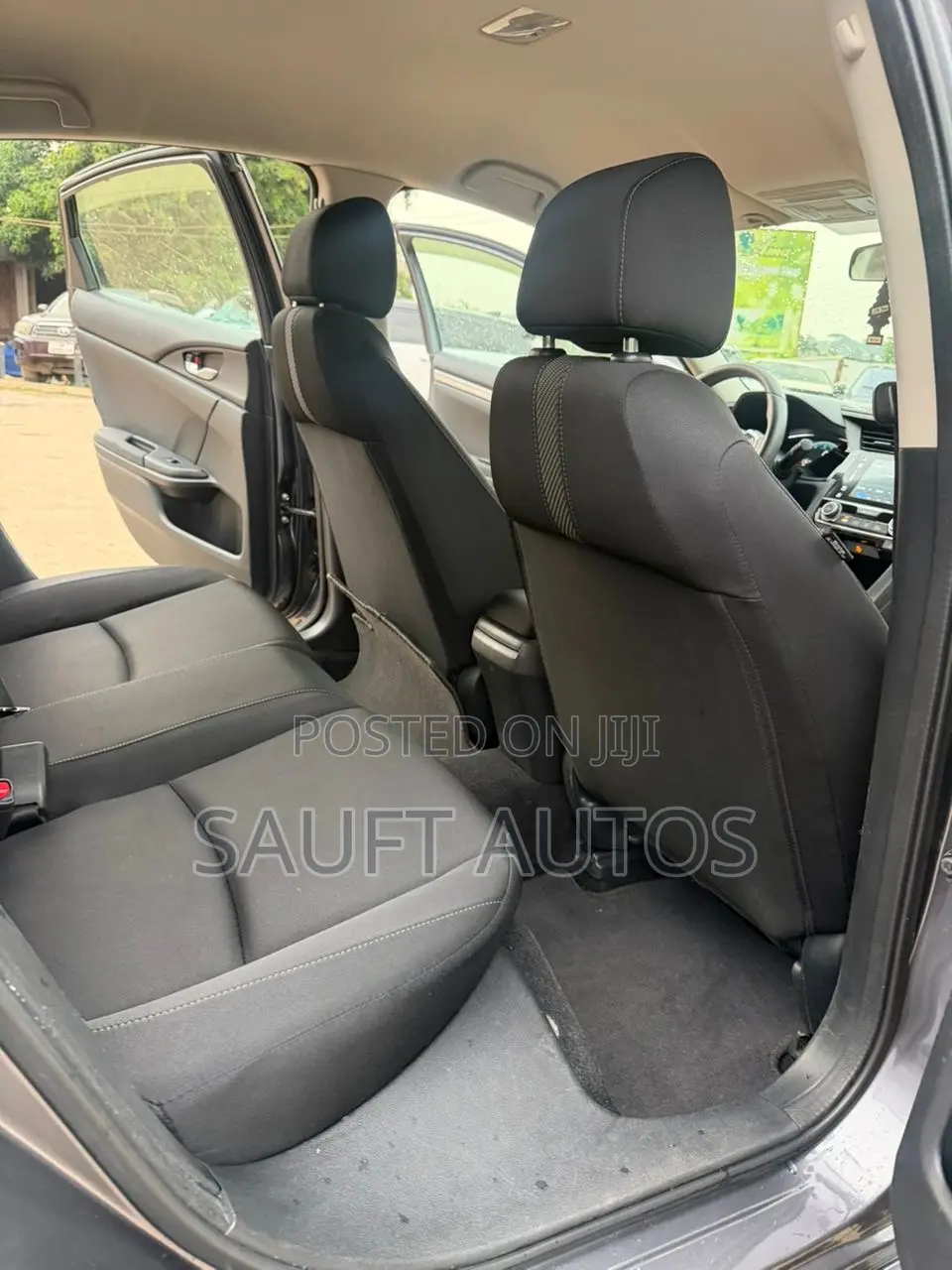 Honda Civic LX 4dr Sedan (2.0L 4cyl) 2016 Gray