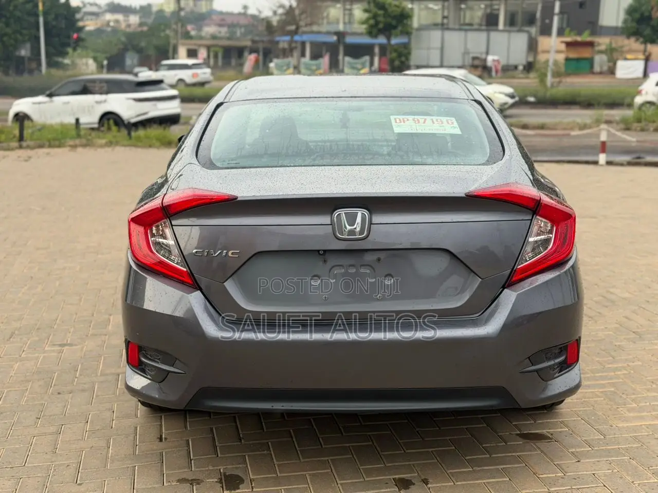 Honda Civic LX 4dr Sedan (2.0L 4cyl) 2016 Gray