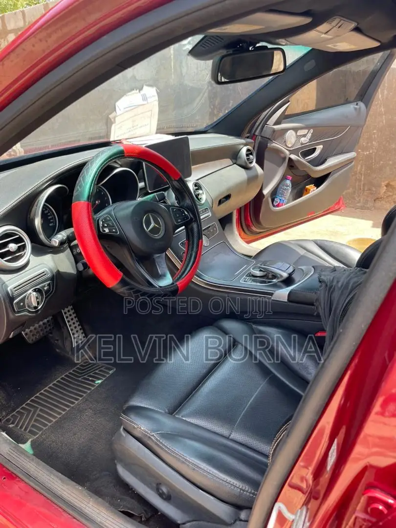 Mercedes-Benz C300 Sport 4Matic Sedan AWD (2.0L 4cyll 7A) 2016 Red