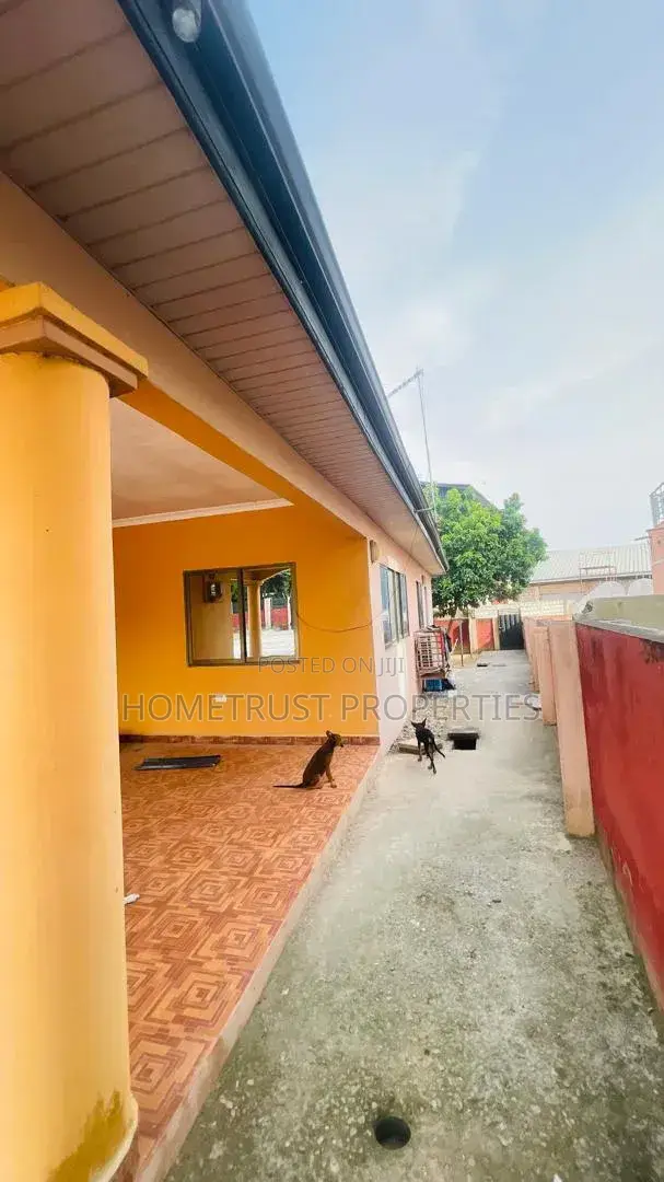 4bdrm House in Amasaman Wachild for sale