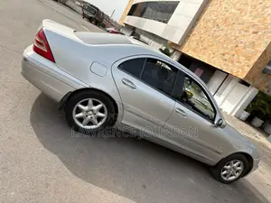 Mercedes-Benz C240 2.6 RWD 2005 Silver