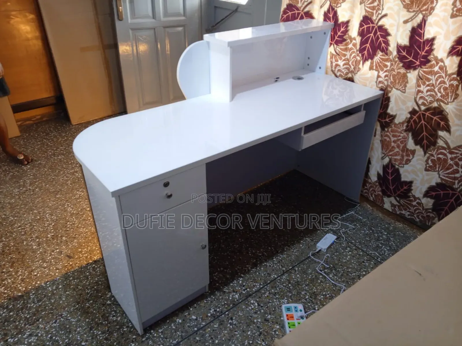 Front Desk Free Delivery