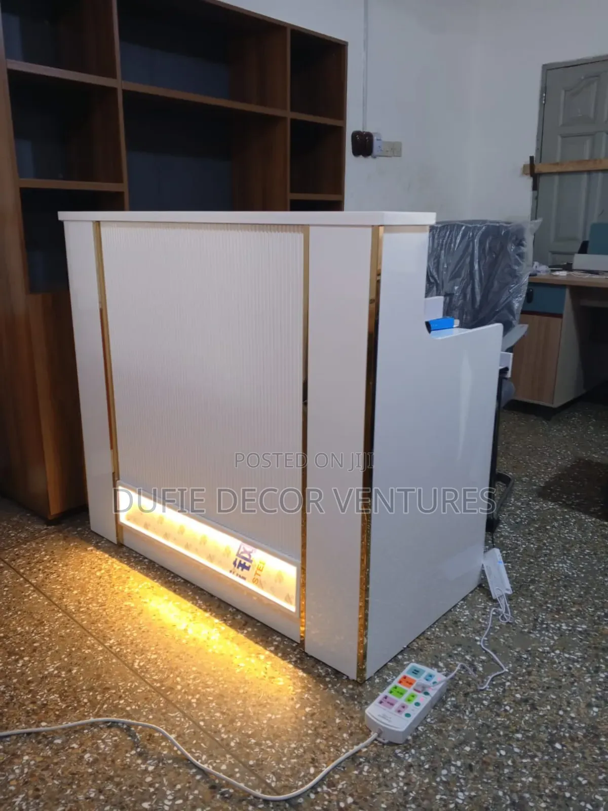 Front Desk Free Delivery
