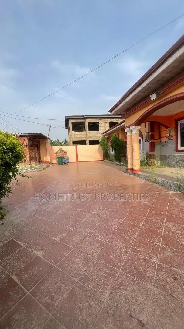 3bdrm House in Amasaman Wachild for rent