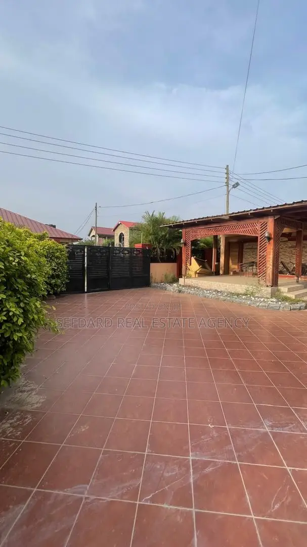 3bdrm House in Sefdard Properties, Amasaman for rent