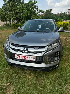 Mitsubishi Outlander 2.0 PHEV AWD 2021 Gray